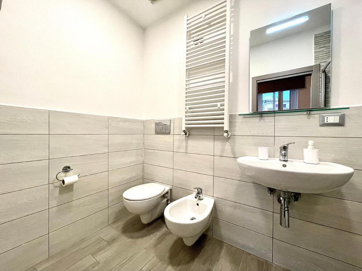 Colosseum Guest House โรม ภายนอก รูปภาพ